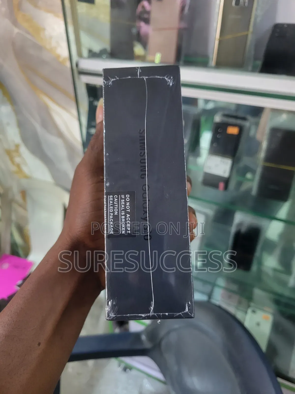 New Samsung Galaxy S10 128 GB Blue