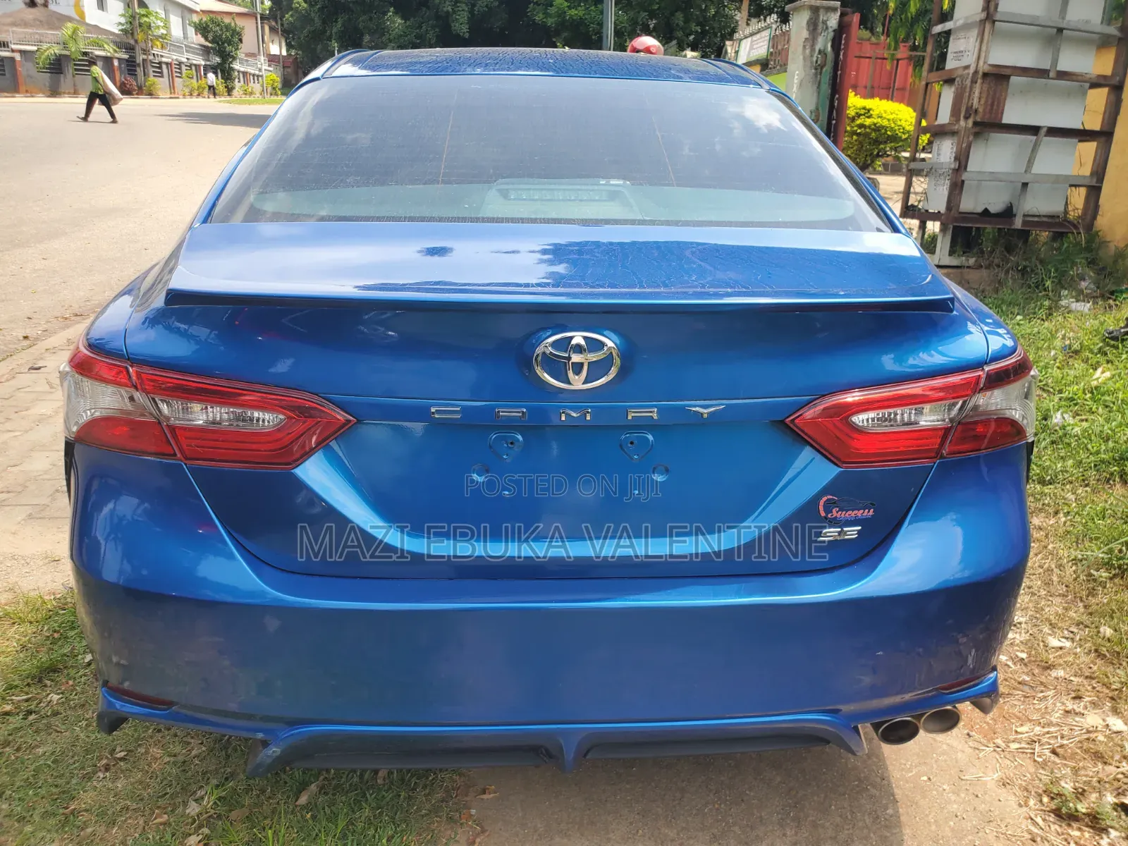 Toyota Camry 2018 Blue