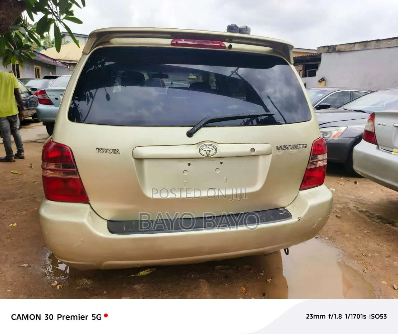 Toyota Highlander 2004 Gold