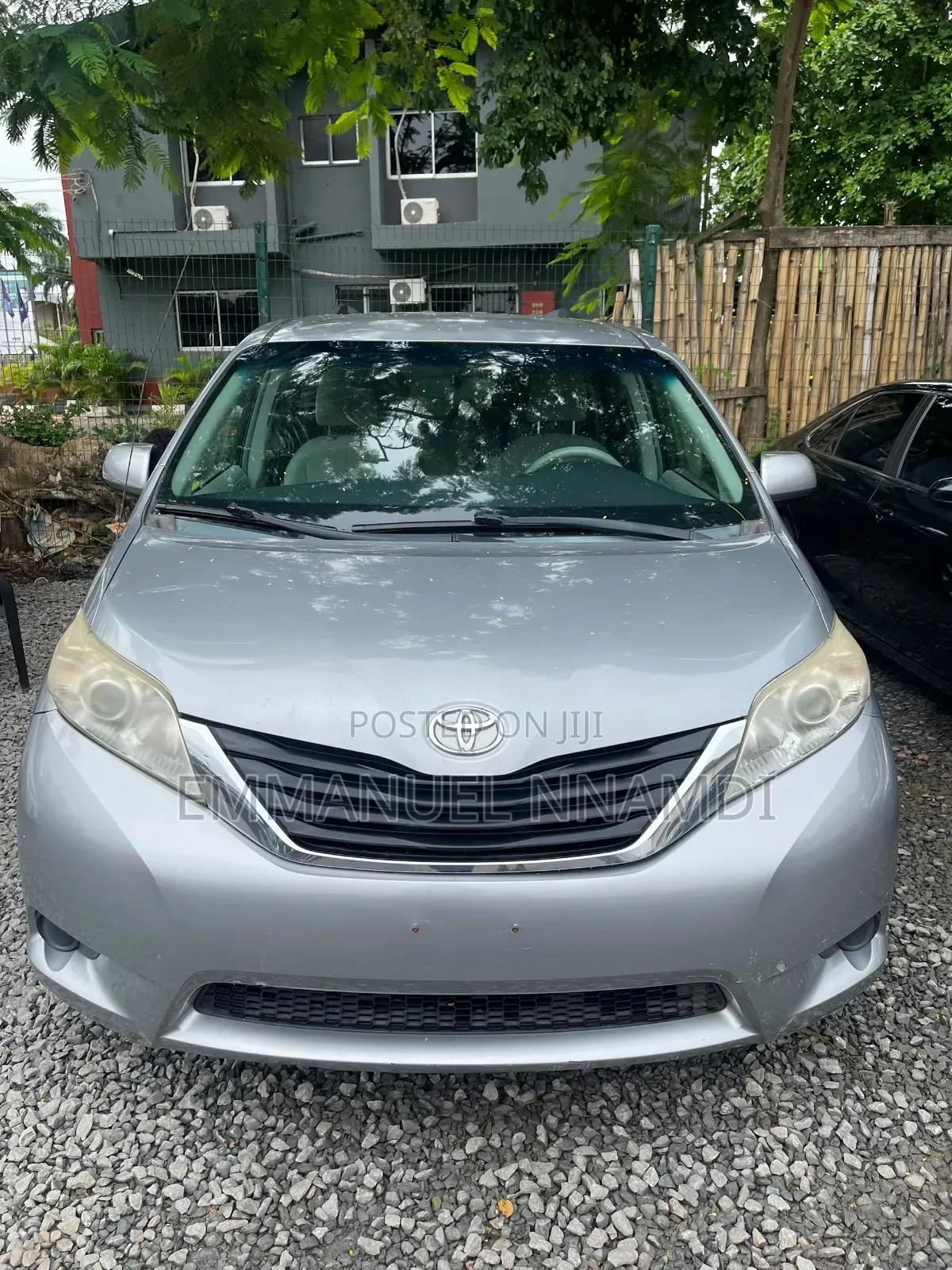 Toyota Sienna LE AWD 7-Passenger 2013 Silver