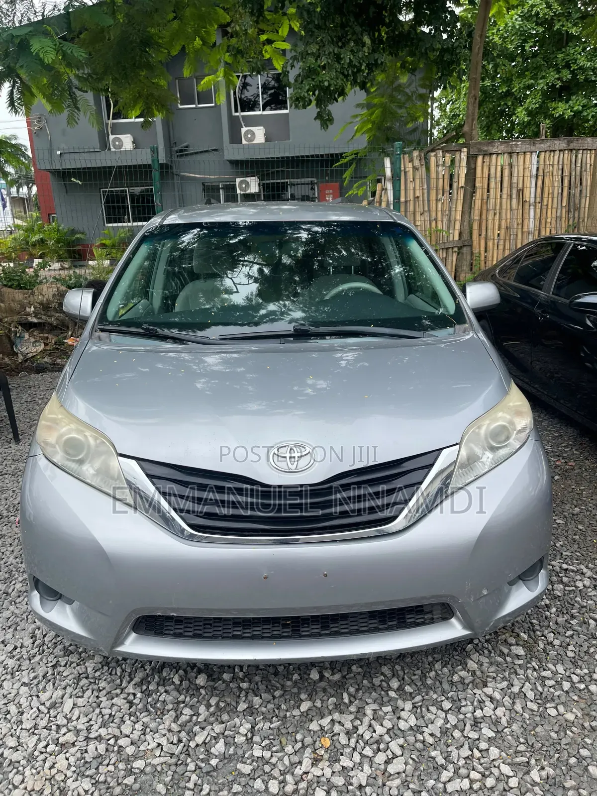 Toyota Sienna LE AWD 7-Passenger 2013 Silver