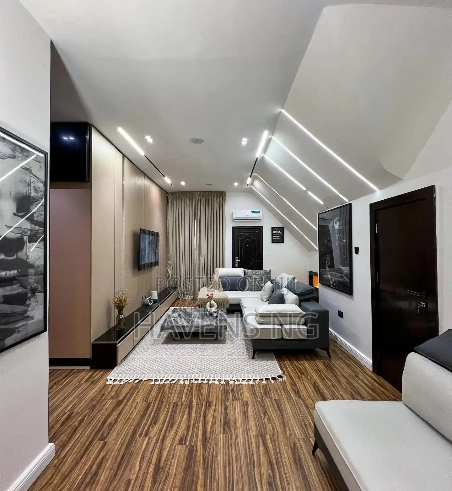 Luxury 1-Bedroom Smart Penthouse in Utako, Abuja