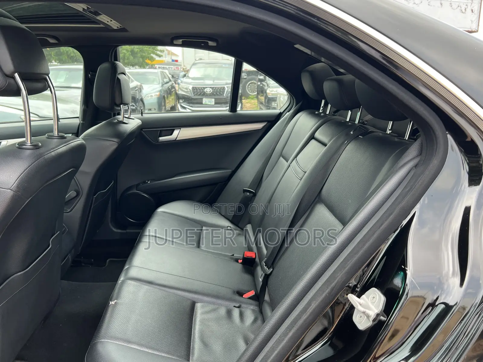 Mercedes-Benz C300 Sport 4Matic Sedan AWD (3.5L 6cyl 7A) 2013 Black