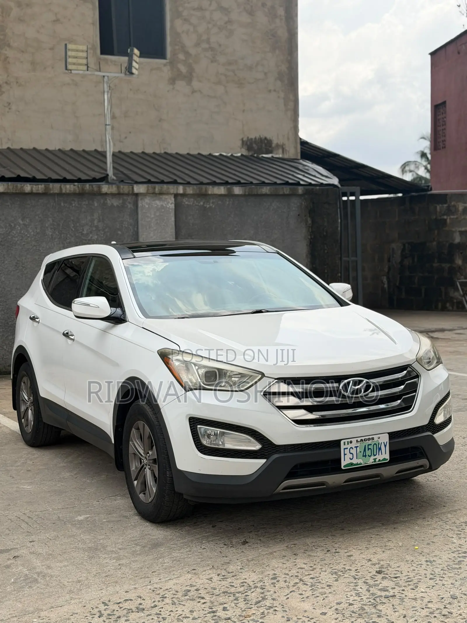 Hyundai Santa Fe 2013 White