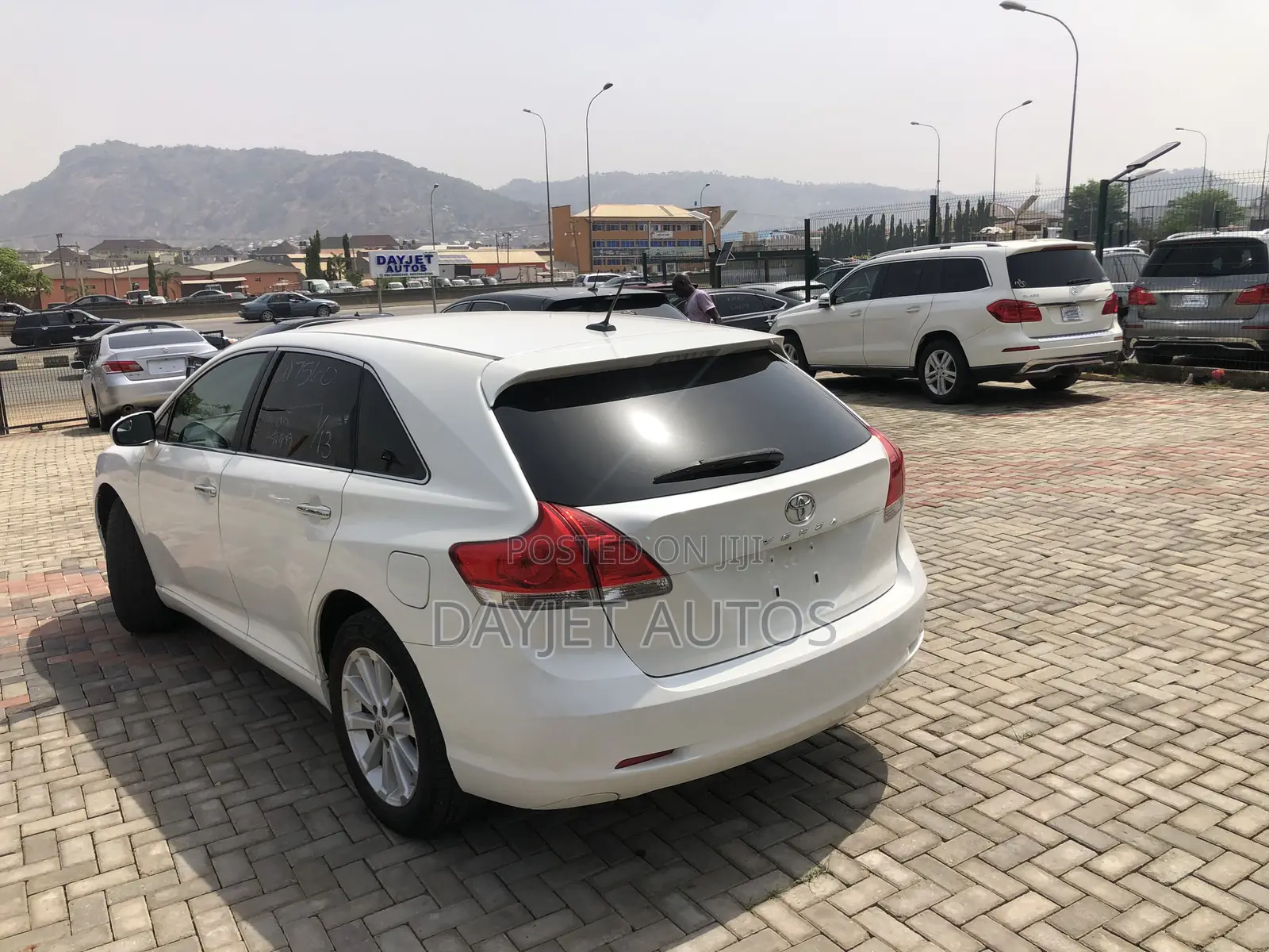 Toyota Venza 2010 White