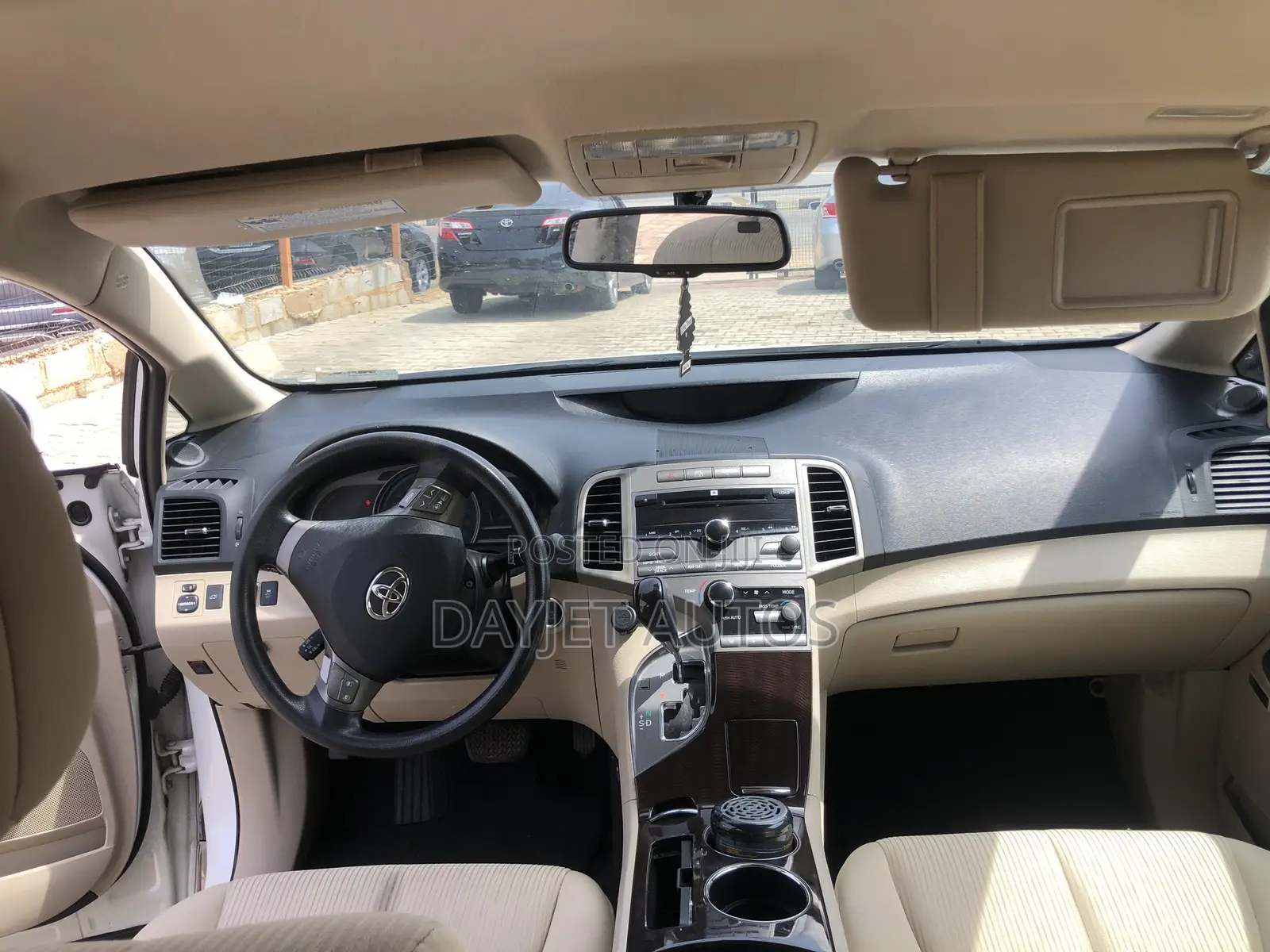 Toyota Venza 2010 White