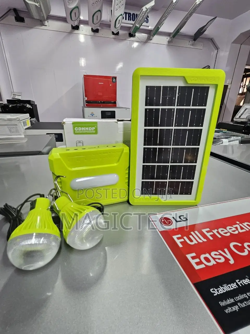 Suntrick Small Solar Power Pack With Solar Panel and LED Bulbs