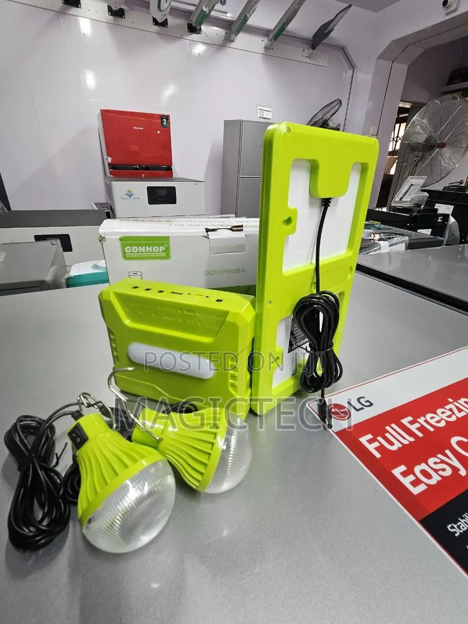 Suntrick Small Solar Power Pack With Solar Panel and LED Bulbs