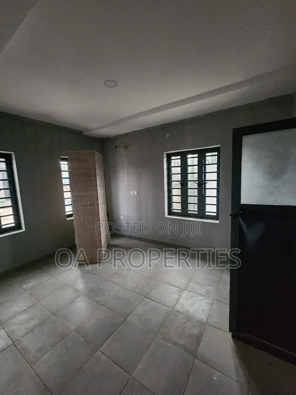 2bdrm Block of Flats in Adeoyo Gra, Off for rent