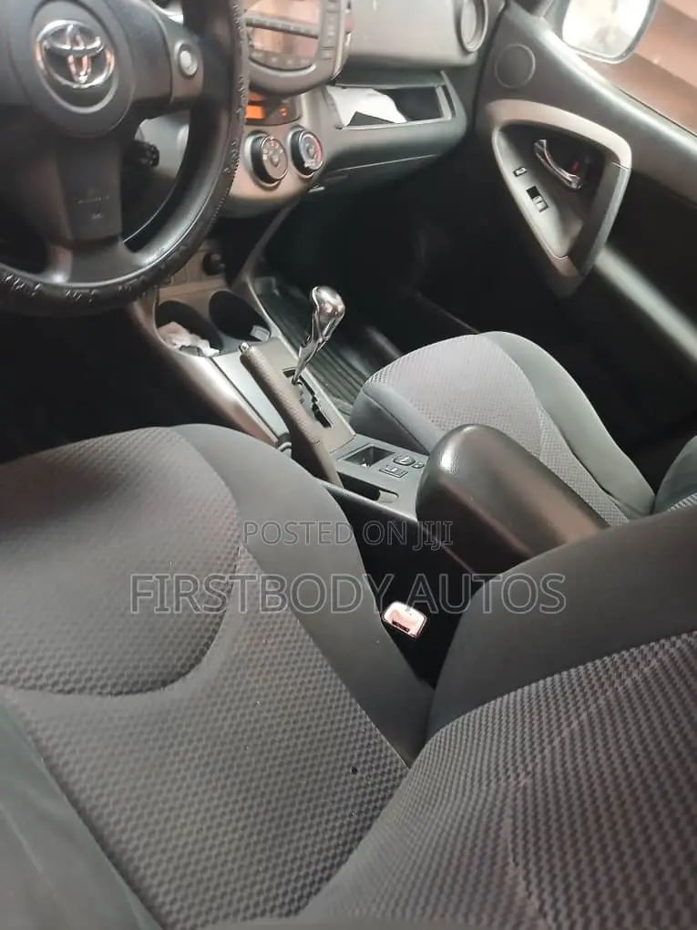 Toyota RAV4 2011 Black
