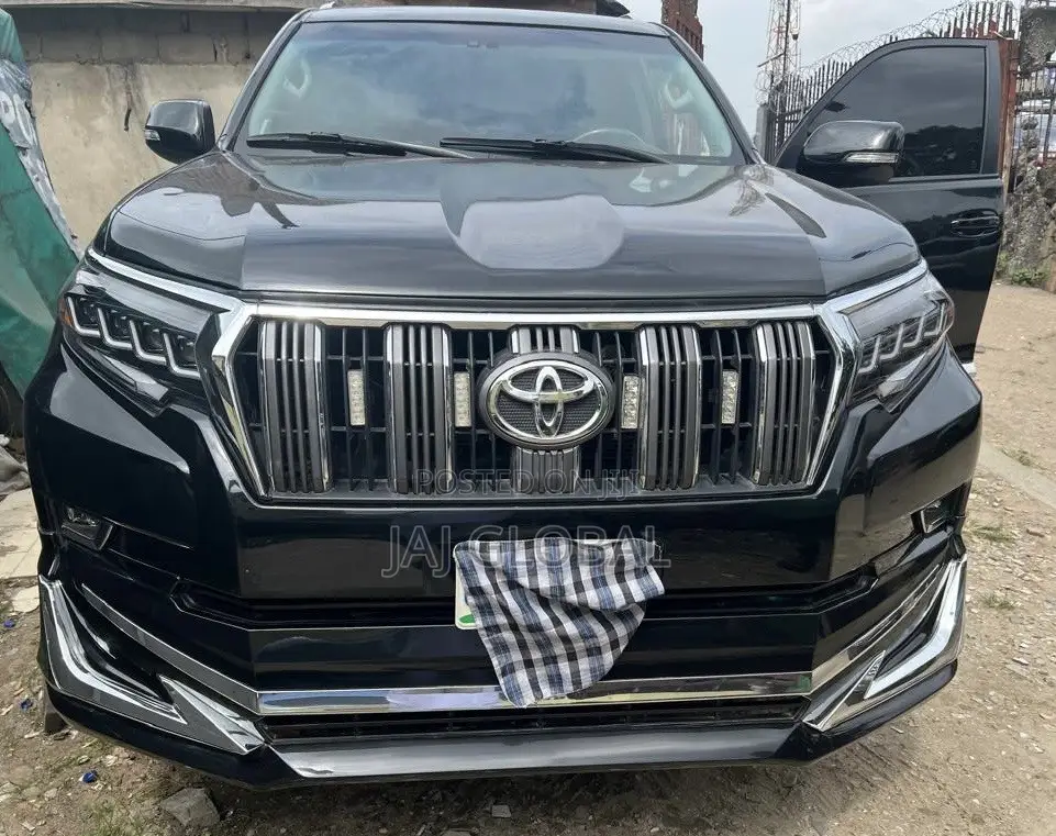 Toyota Land Cruiser Prado 2012 Black