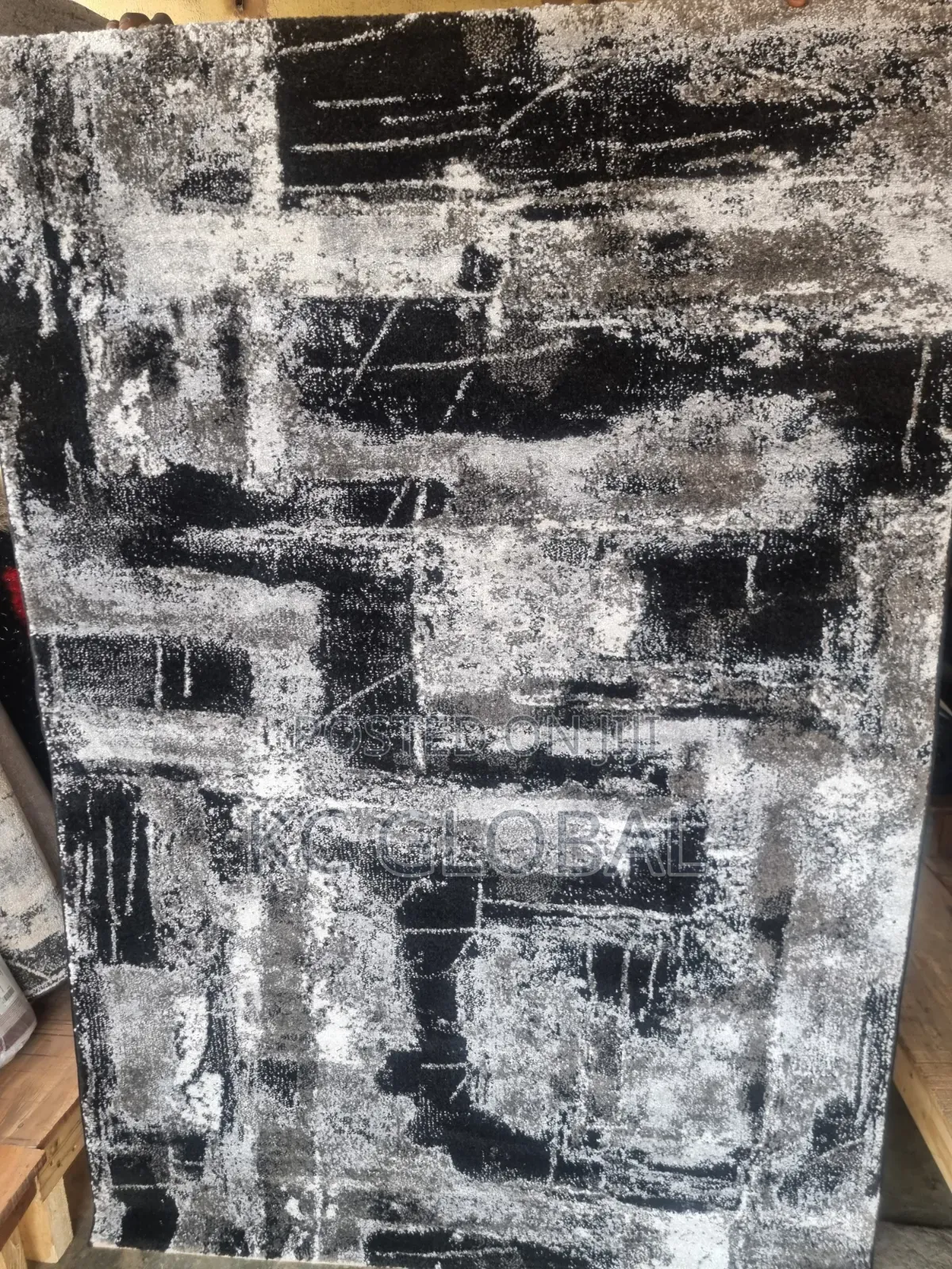 Center Rug. 8 by 11 High Quality Smooth Center Rug Available in Bulk