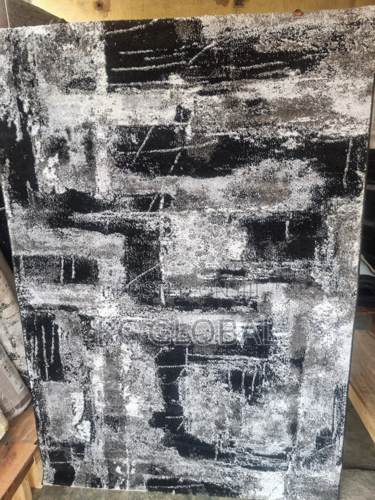 Center Rug. 8 by 11 High Quality Smooth Center Rug Available in Bulk