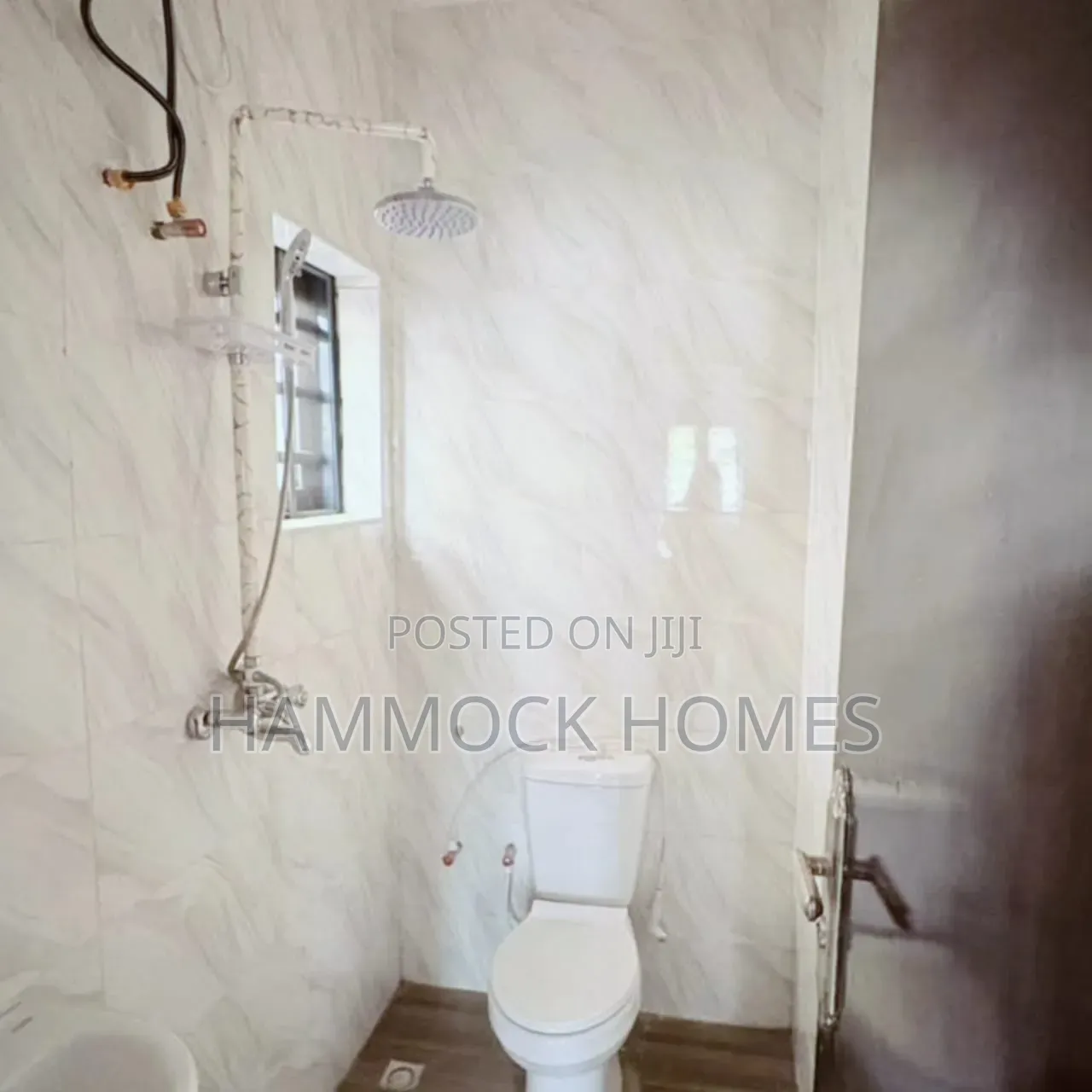 3bdrm Apartment in Kolapo Ishola Gra!, Akobo for sale