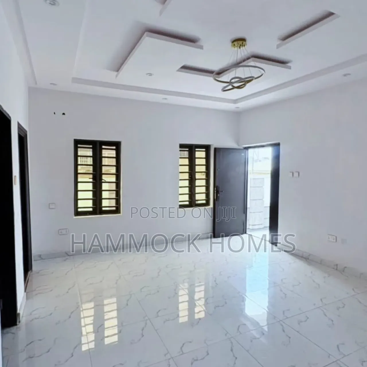 3bdrm Apartment in Kolapo Ishola Gra!, Akobo for sale