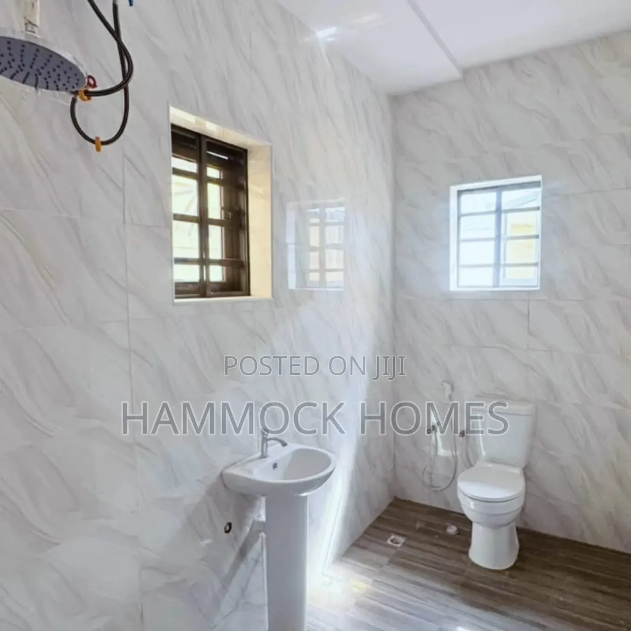 3bdrm Apartment in Kolapo Ishola Gra!, Akobo for sale
