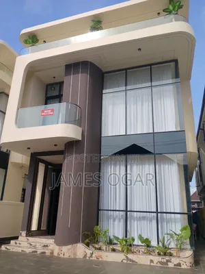 5bdrm Duplex in Royal Pines, Lekki Expressway for sale