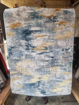 Center Rug. 7 by 10 High Quality Smooth Center Rug Available in Bulk
