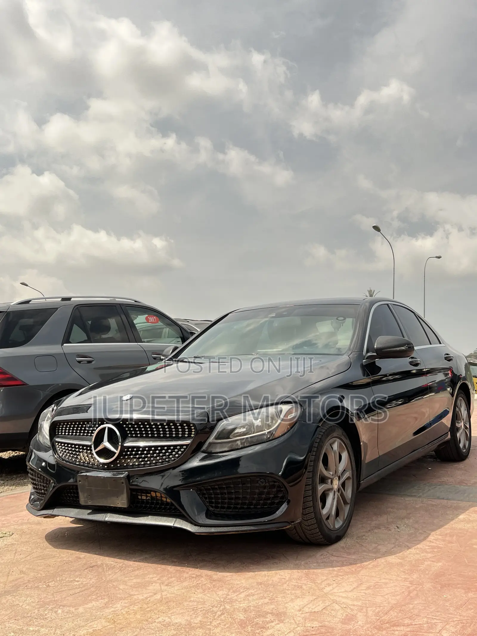 Mercedes-Benz C300 Luxury Sedan RWD (2.0L 4cyl 7A) 2016 Black