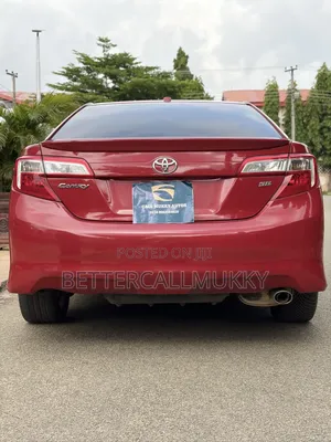 Toyota Camry SE 4dr Sedan (2.5L 4cyl 6A) 2014 Red