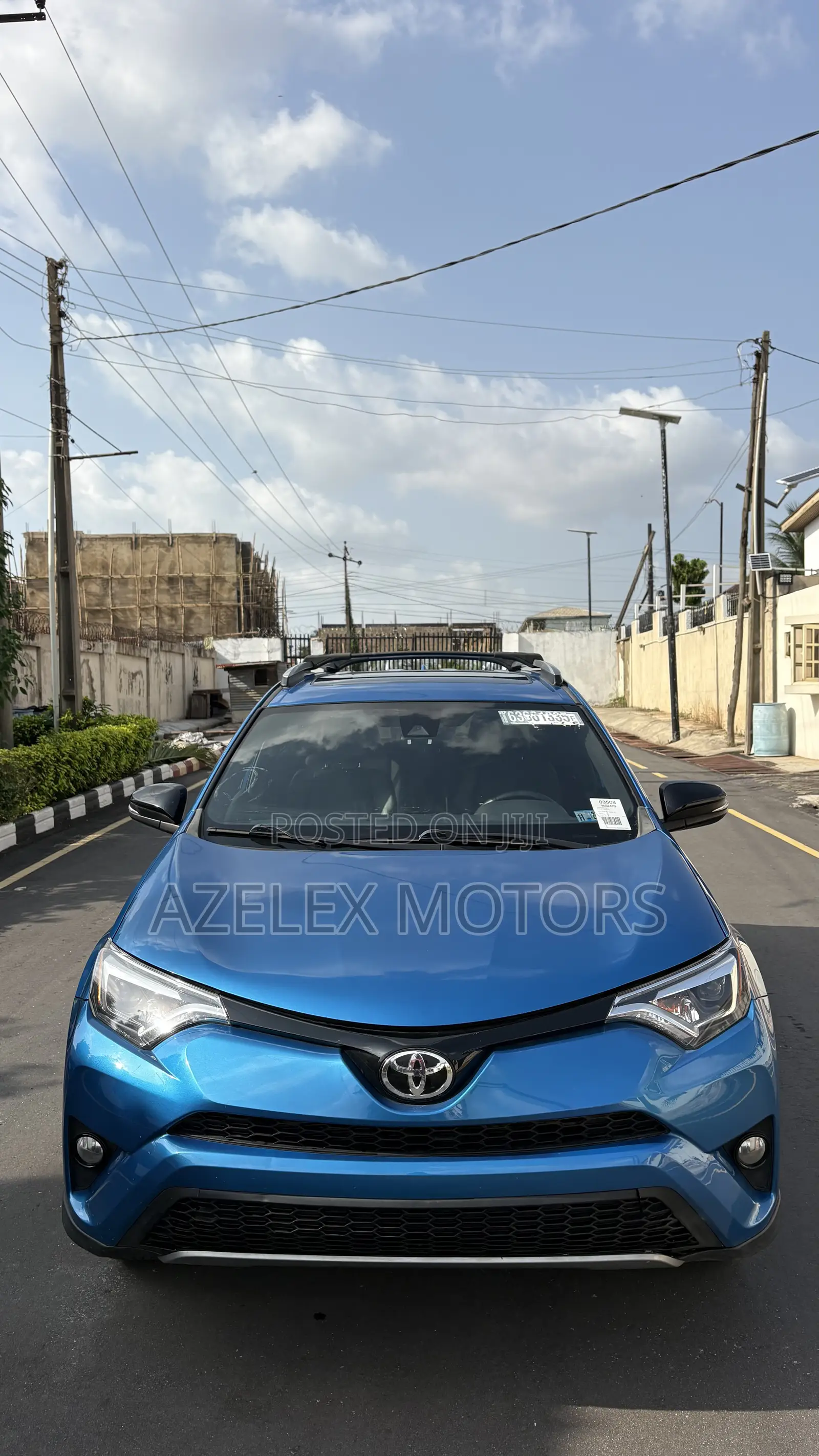 Toyota RAV4 XLE AWD (2.5L 4cyl 6A) 2017 Blue