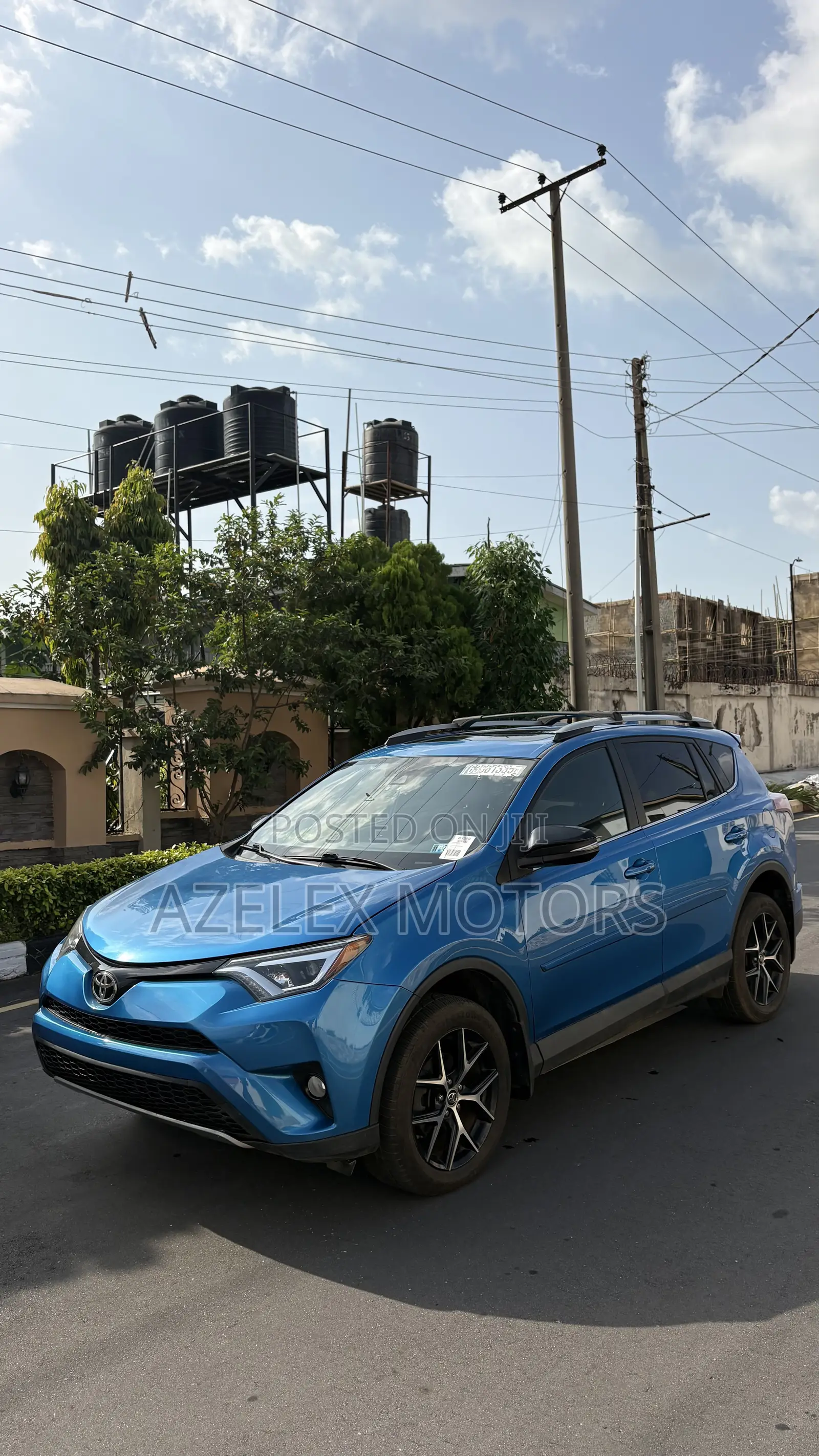 Toyota RAV4 XLE AWD (2.5L 4cyl 6A) 2017 Blue