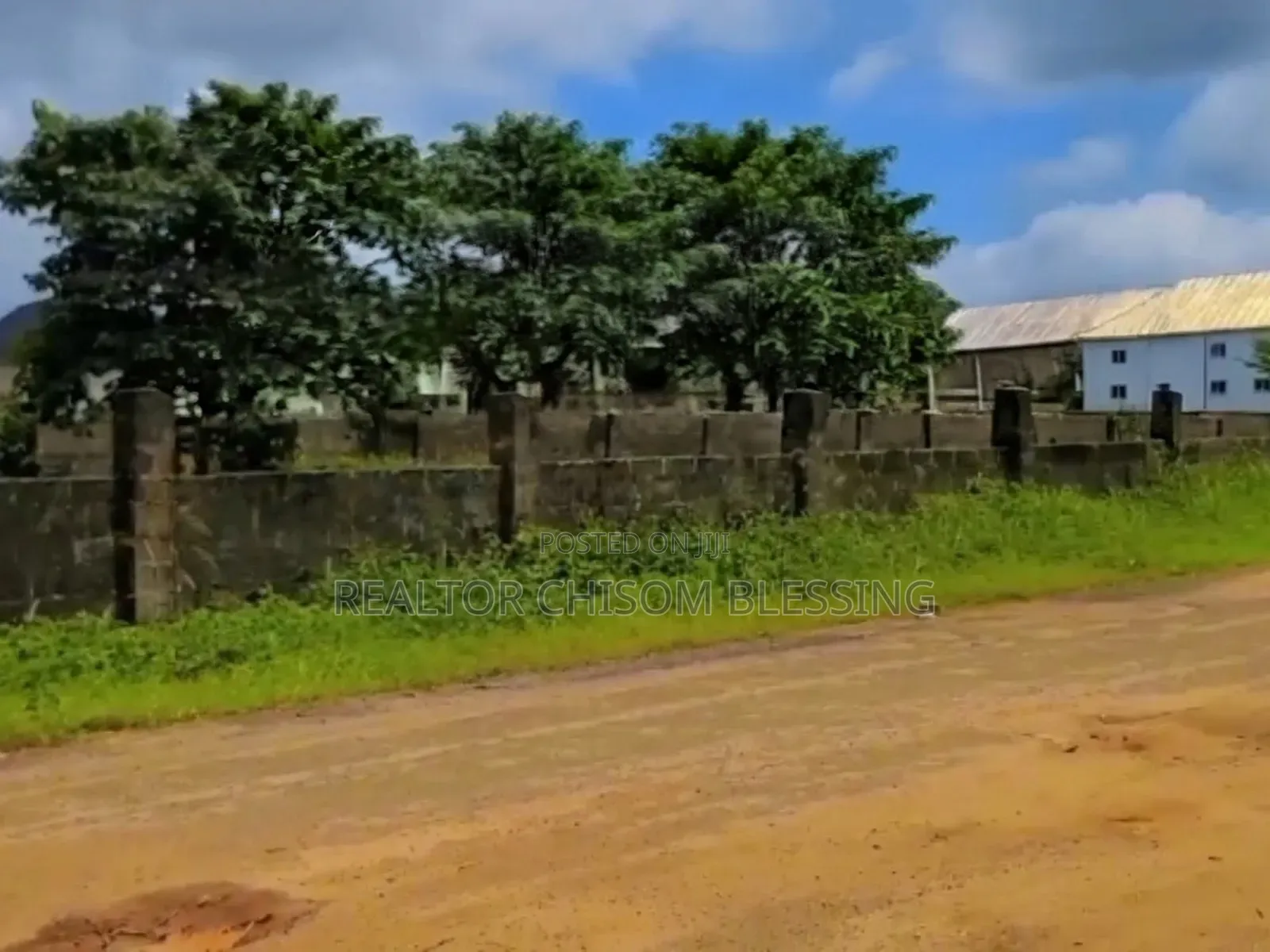 5 Plots Buy and Develop in Amakama Federal Housing for Sale