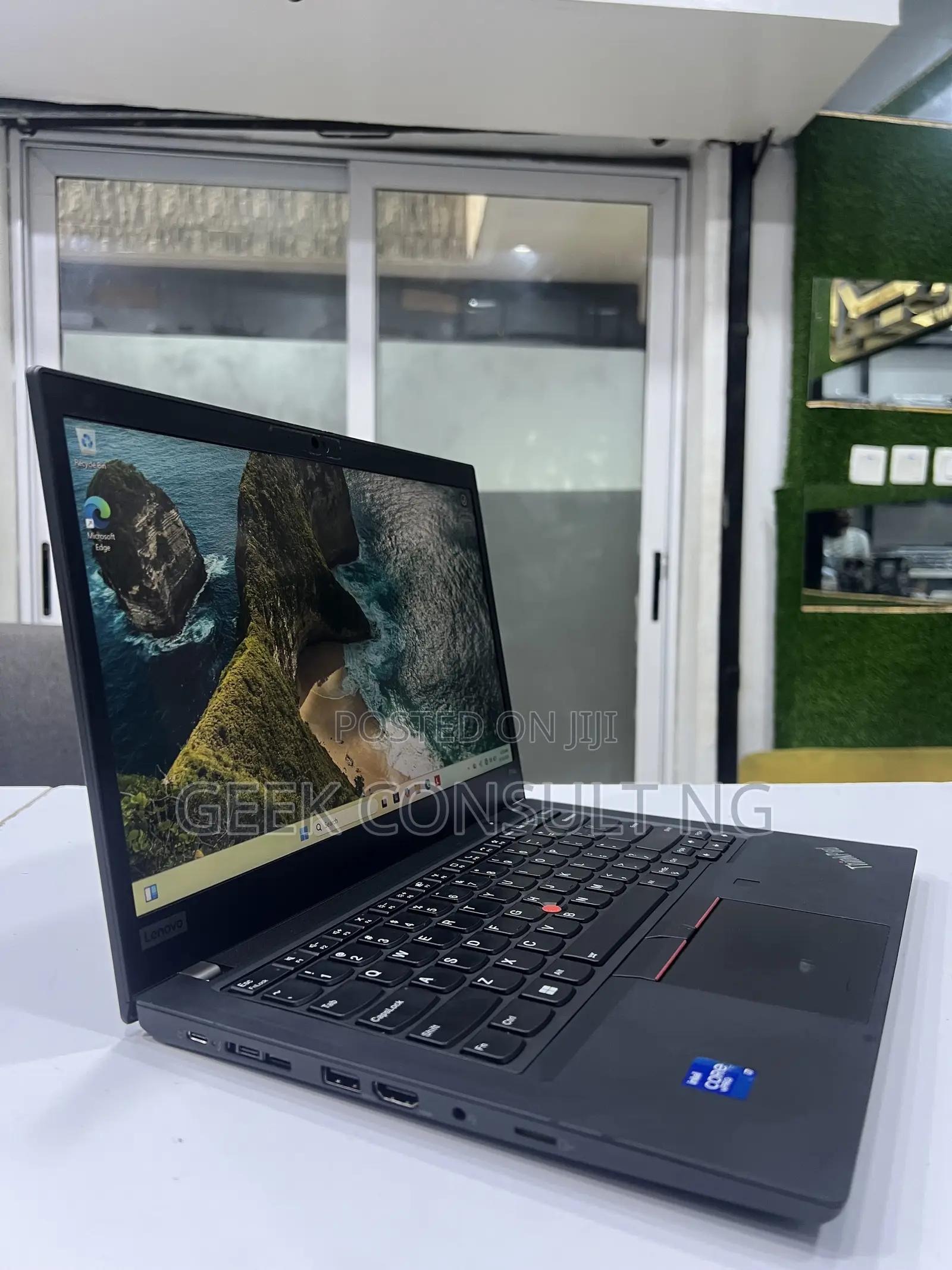 Laptop Lenovo ThinkPad P14s 32GB Intel Core i7 SSD 1T