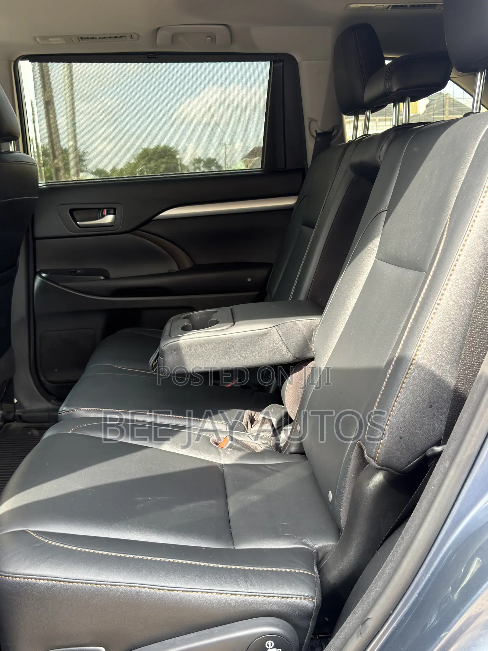 Toyota Highlander XLE 4x2 V6 (3.5L 6cyl 8A) 2017 Blue