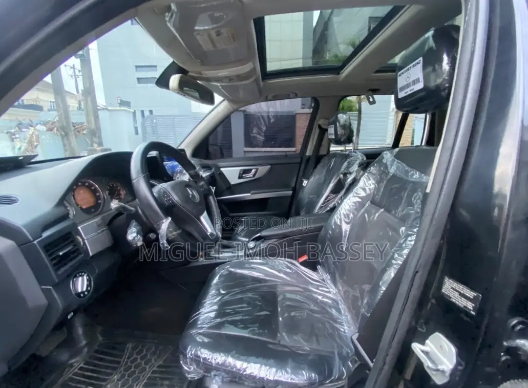 Mercedes-Benz GLK-Class 2010 Black