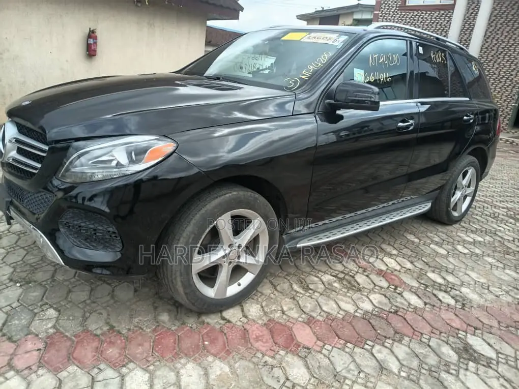 Mercedes-Benz GLE-Class GLE 550 4MATIC 2017 Black