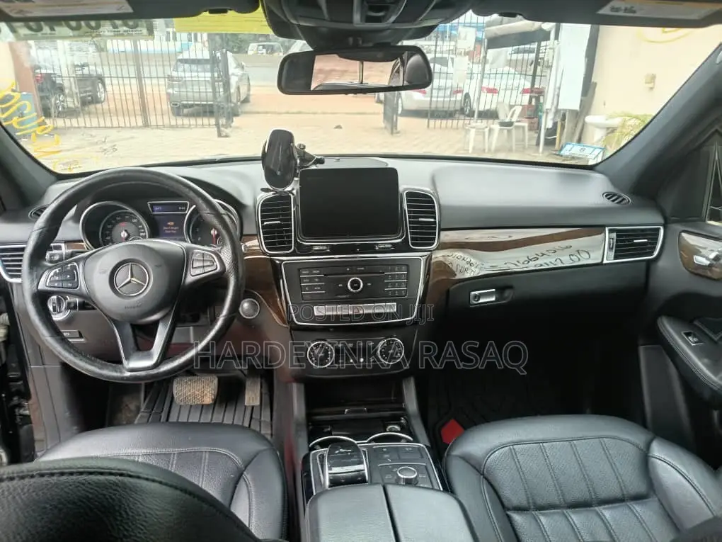 Mercedes-Benz GLE-Class GLE 550 4MATIC 2017 Black