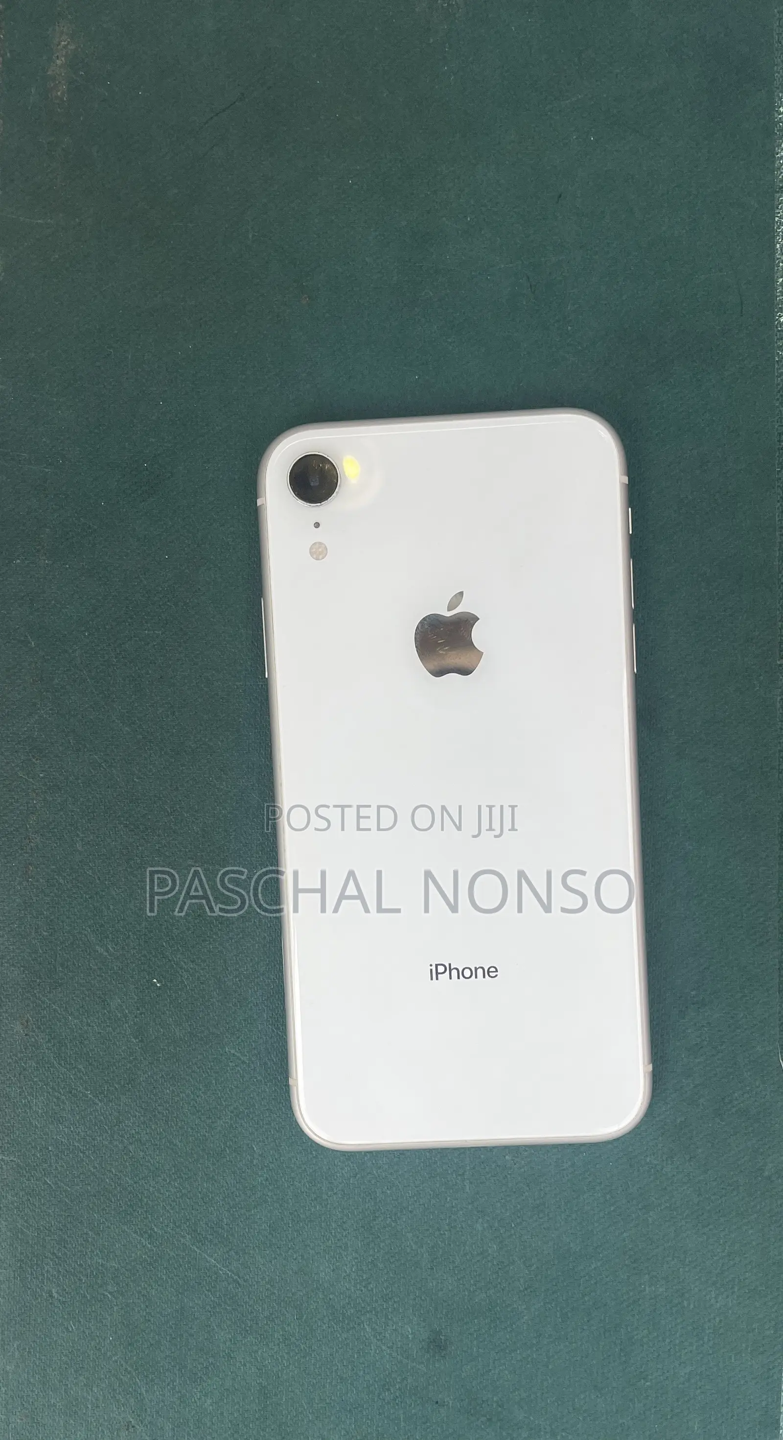 Apple iPhone XR 128 GB White