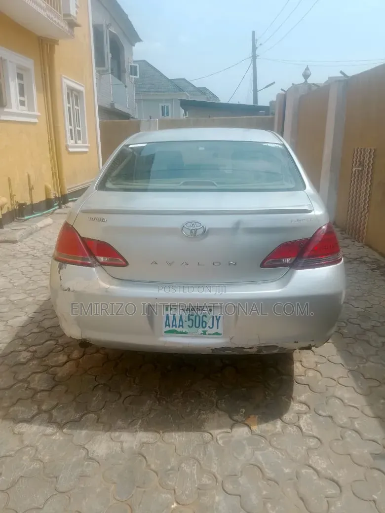 Toyota Avalon 2008 Silver