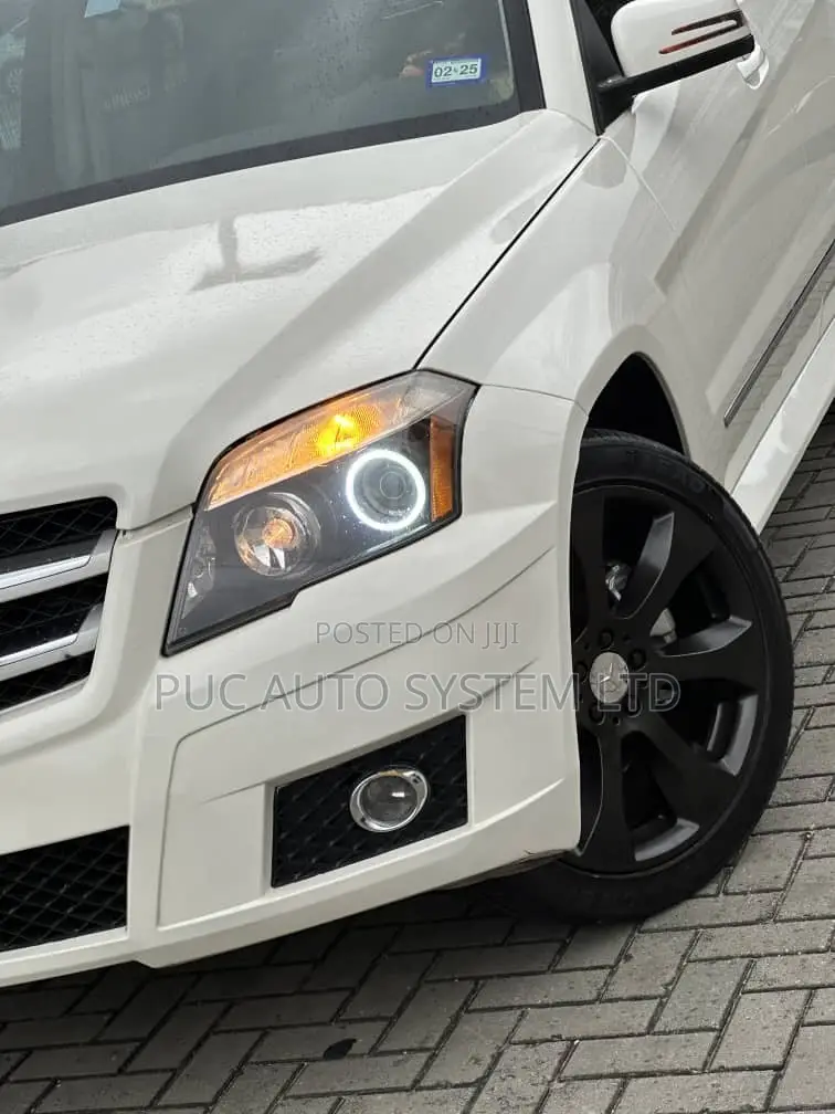 Mercedes-Benz GLK-Class 350 2011 White