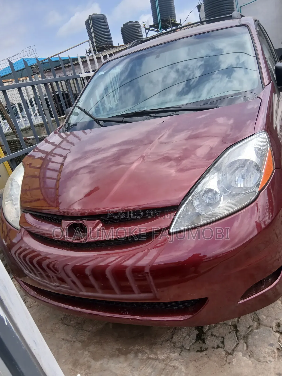 Toyota Sienna 2005 Red