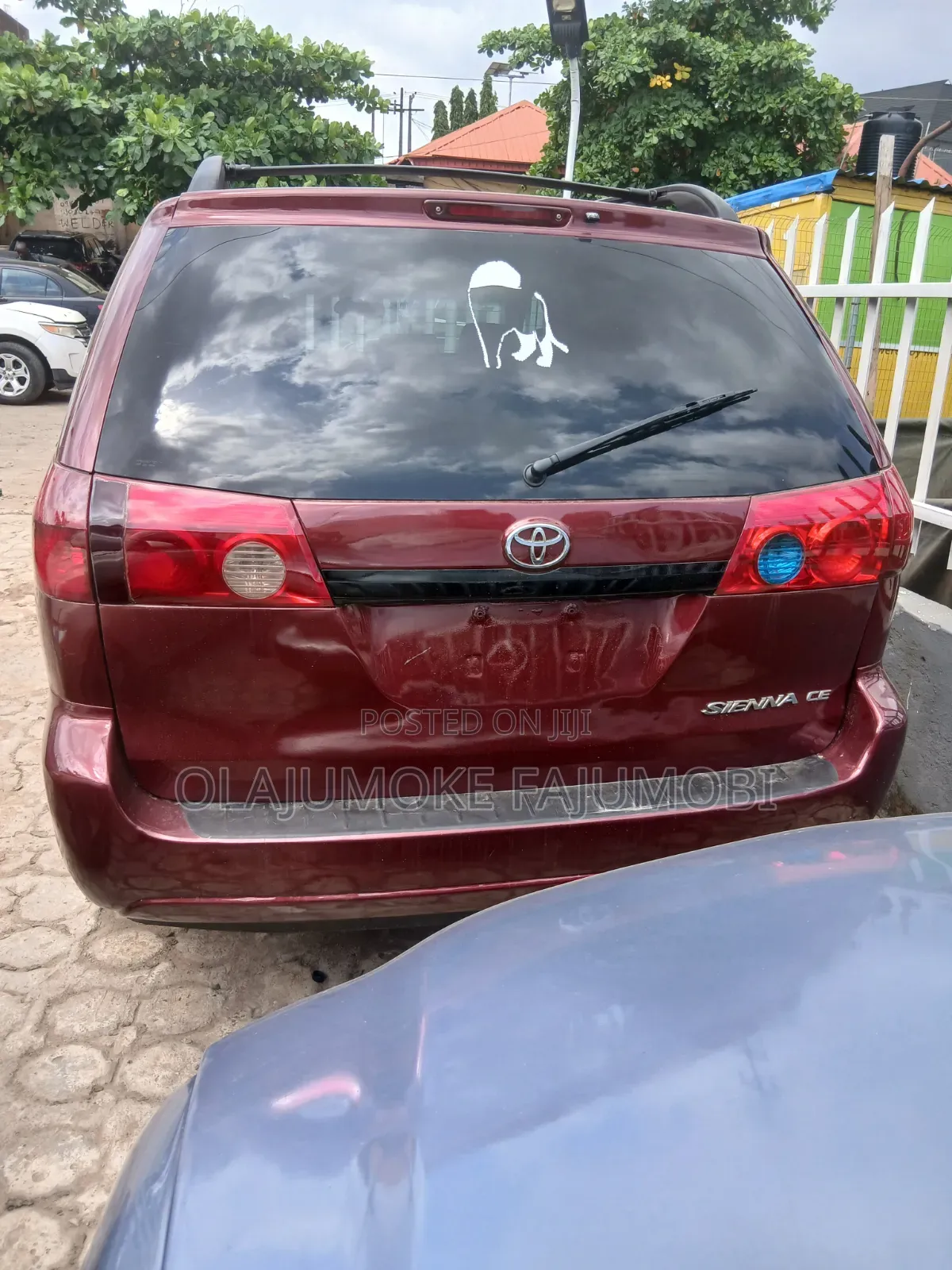 Toyota Sienna 2005 Red