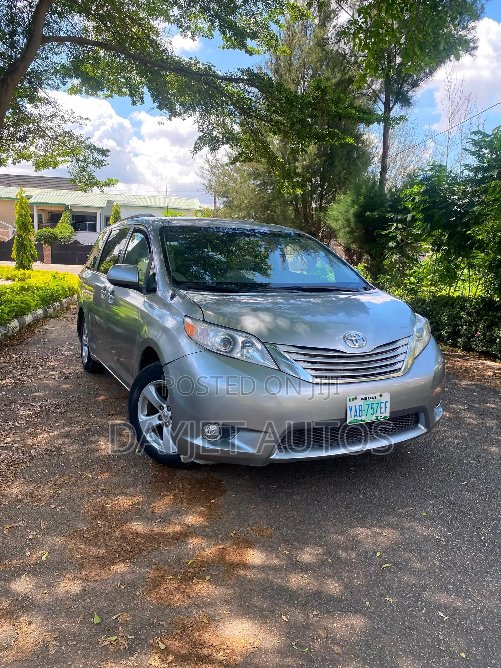 Toyota Sienna LE 8 Passenger 2011 Gray