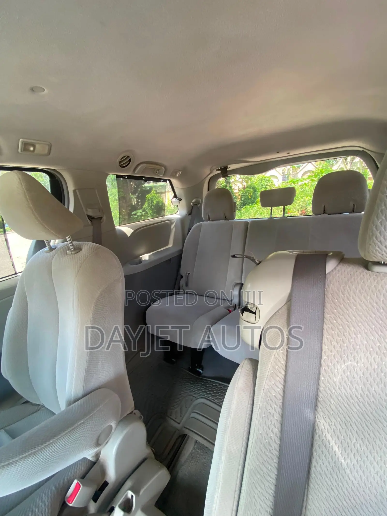 Toyota Sienna LE 8 Passenger 2011 Gray