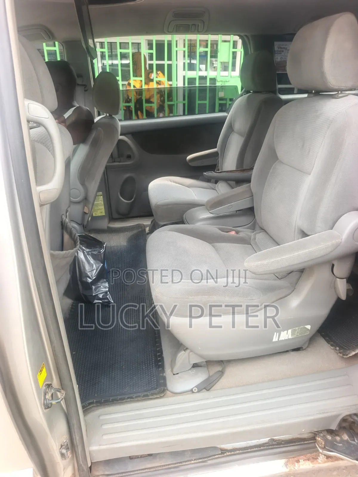 Toyota Sienna 2005 Silver