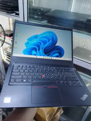 Laptop Lenovo ThinkPad E14 Gen 1 8GB Intel Core i5 SSD 256GB