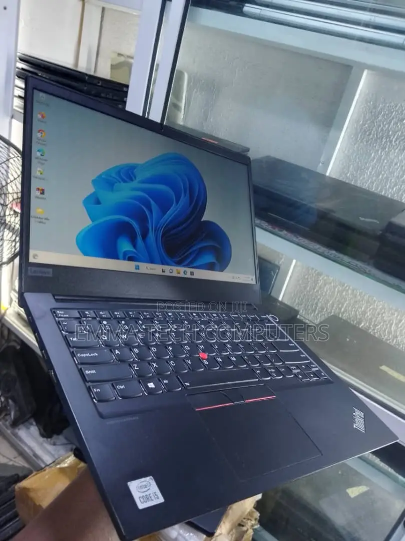 Laptop Lenovo ThinkPad E14 Gen 1 8GB Intel Core i5 SSD 256GB