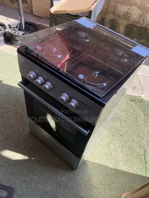 MAXI 50x50cm Freestanding Four-Burner Gas Stove With Oven FSC40G2
