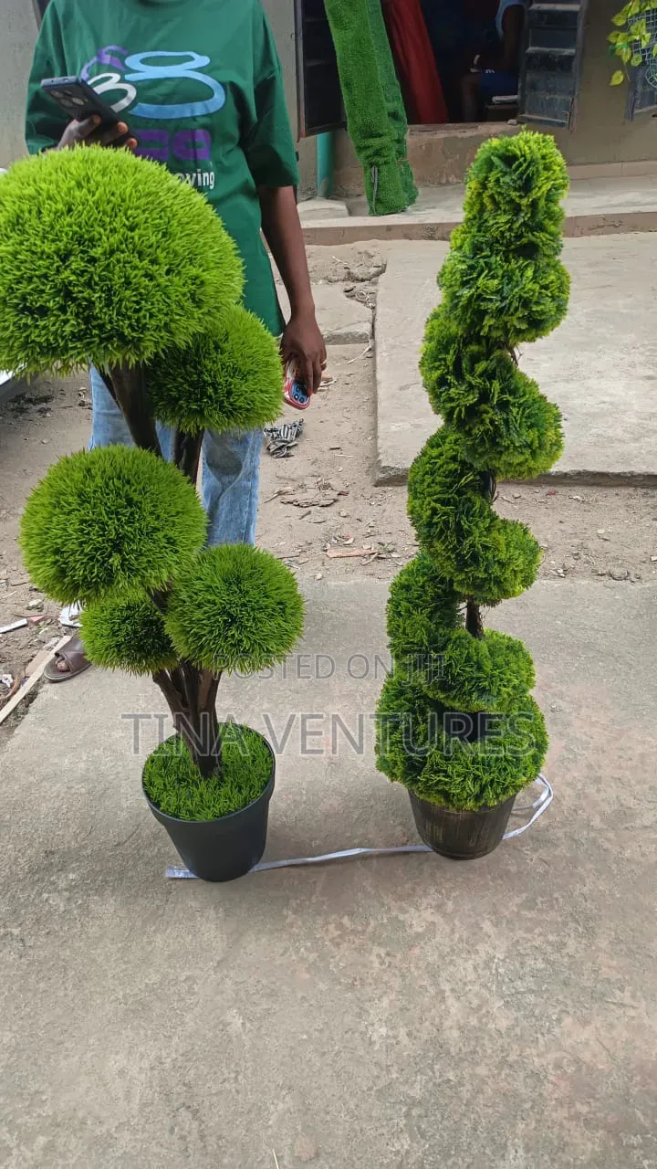 Artificial Flower & Vase Set. Available in Different Sizes and Colour