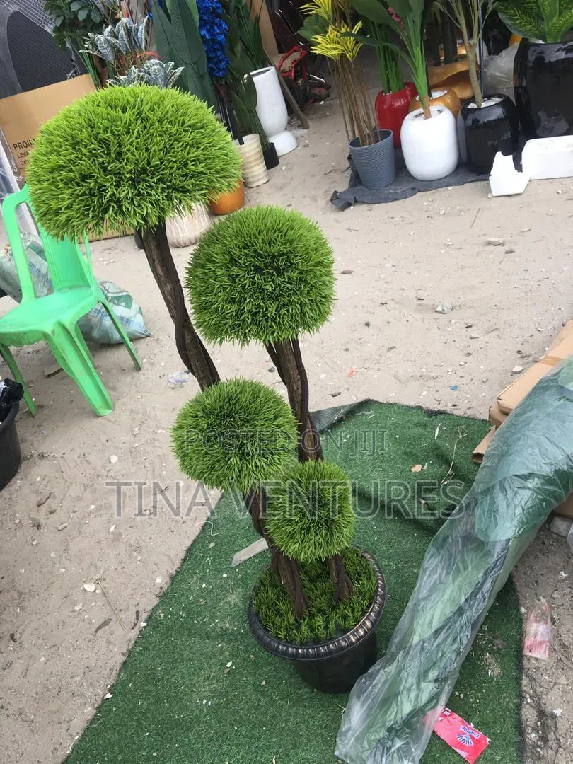 Artificial Flower & Vase Set. Available in Different Sizes and Colour