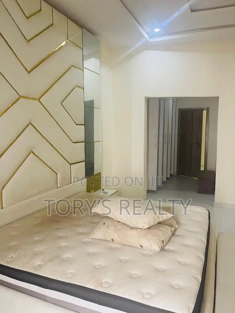 4bdrm Duplex in Lekki Phase 2 for sale