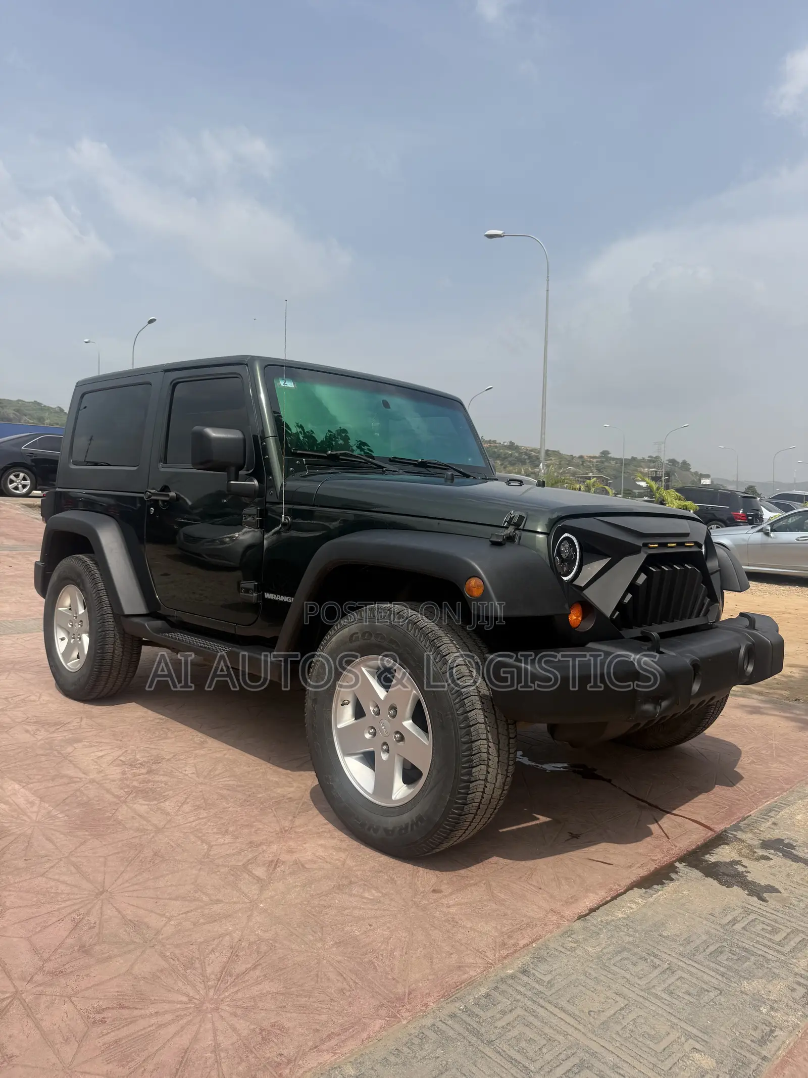 Jeep Wrangler Sahara 2011 Green