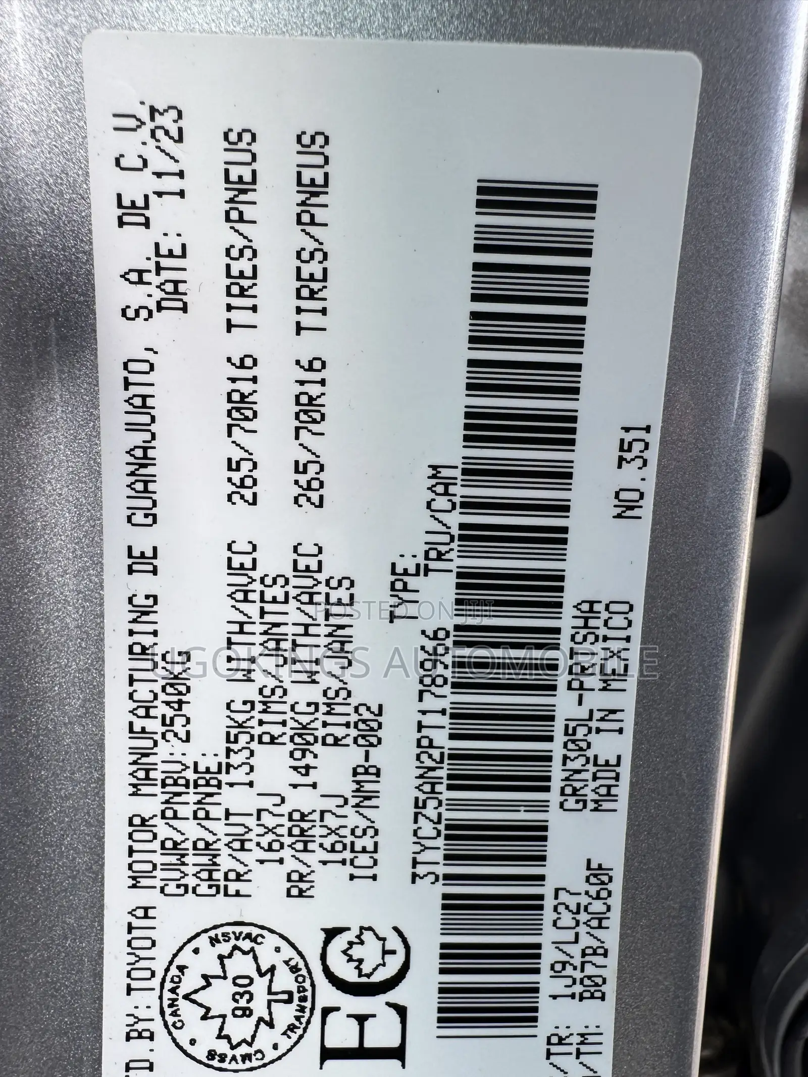 Toyota Tacoma 2024 Silver
