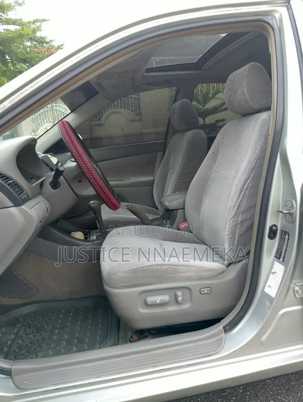 Toyota Camry 2005 Gold