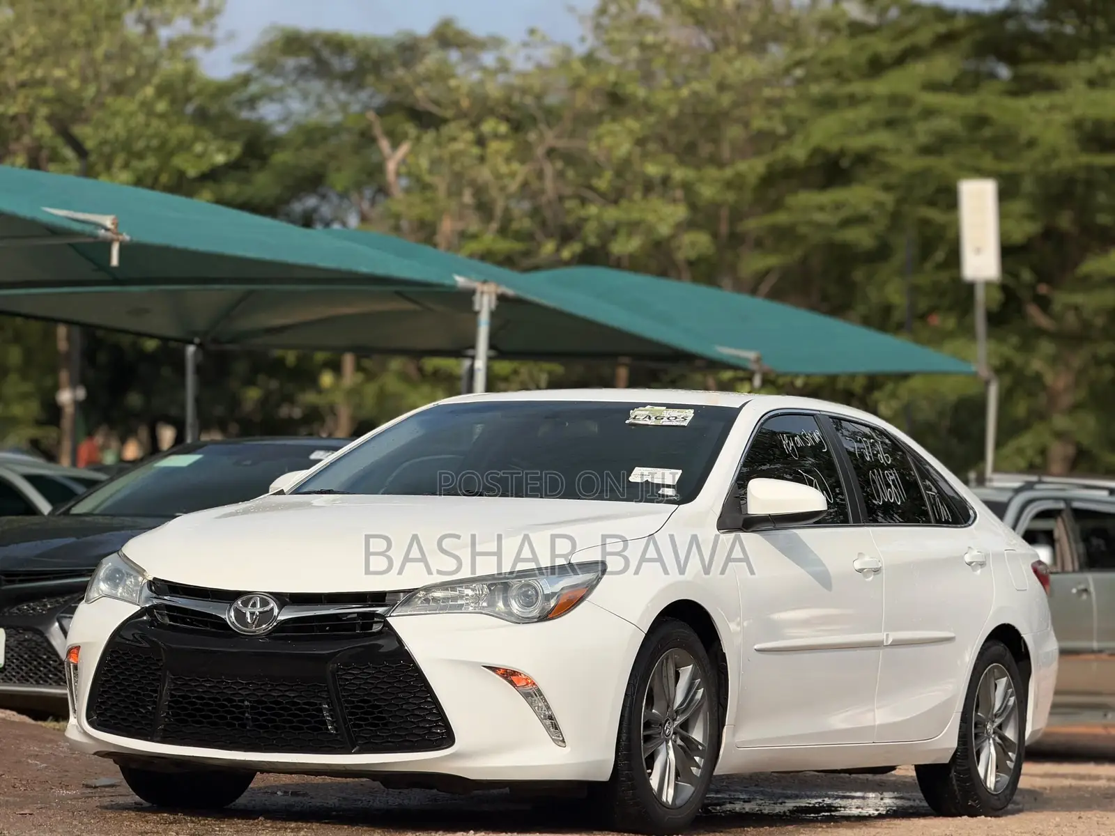 Toyota Camry SE 4dr Sedan (2.5L 4cyl 6A) 2015 White
